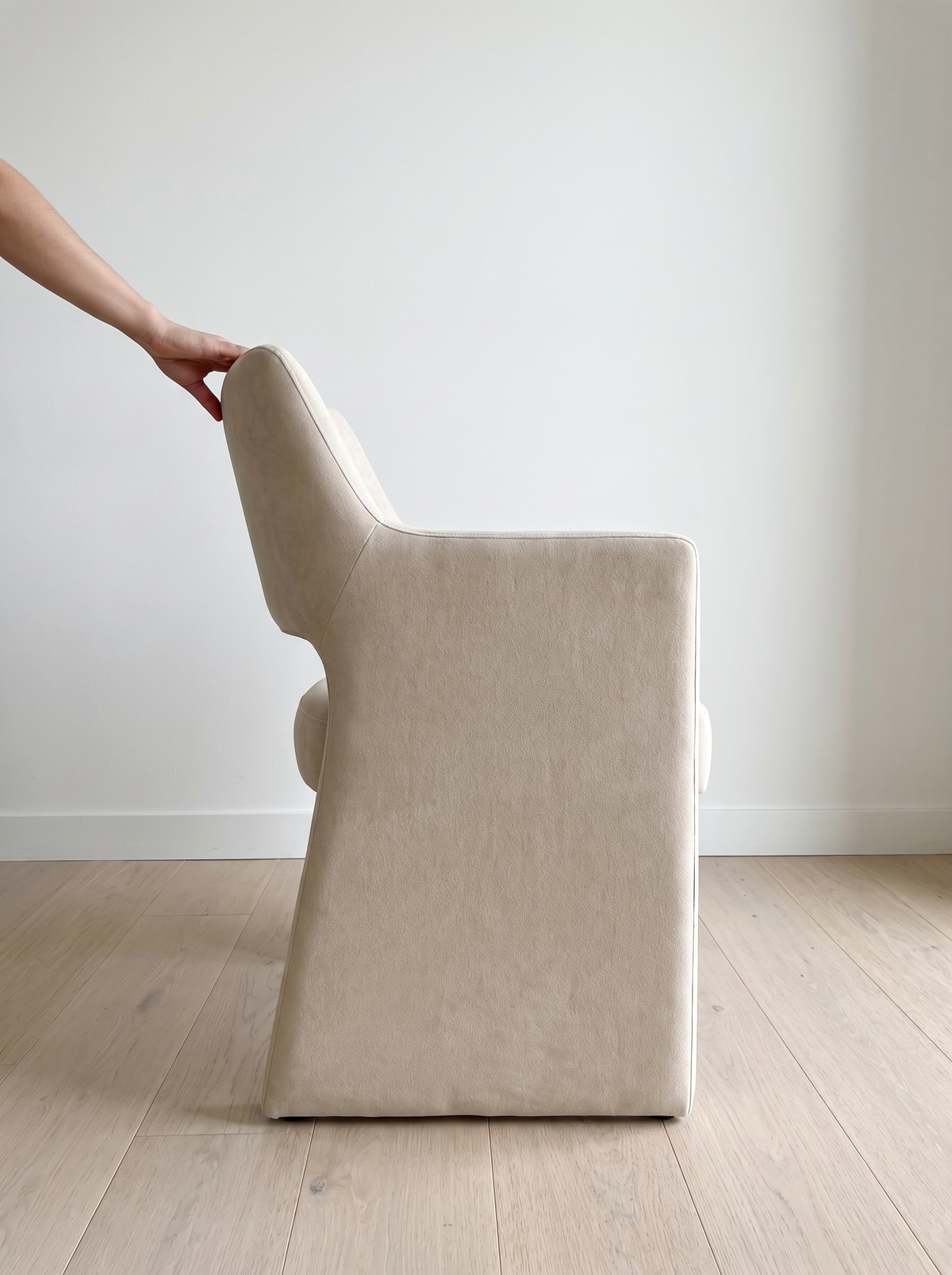Side profile of the Odessi Dining Chair